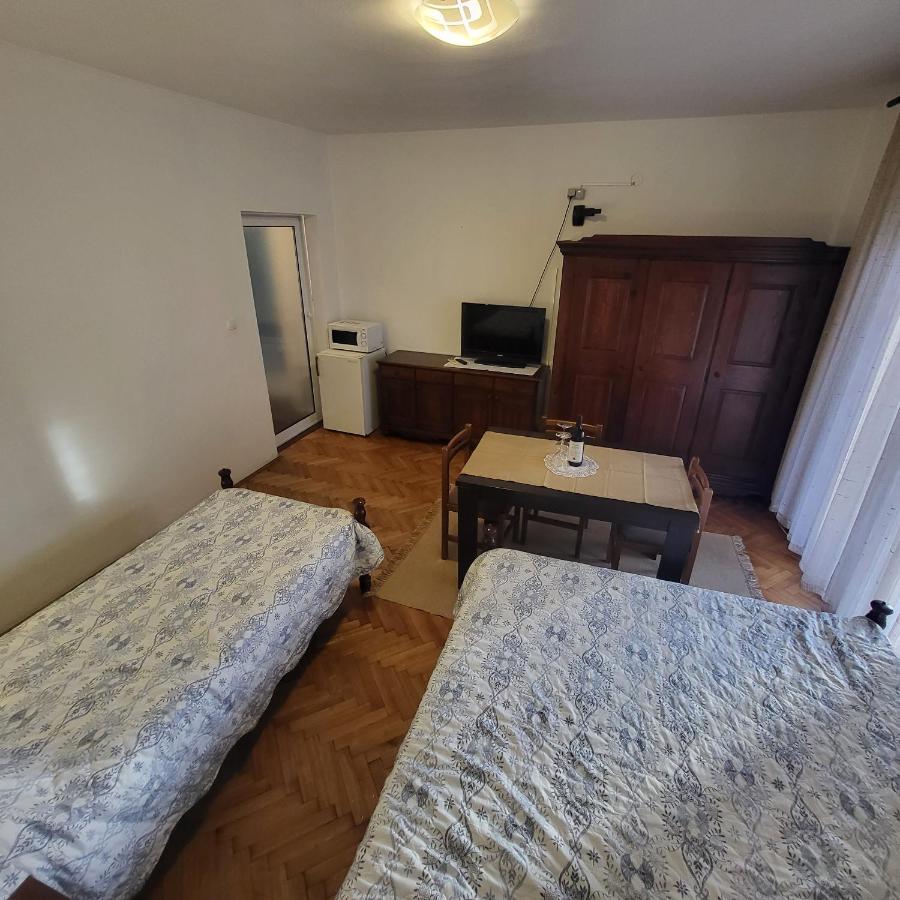 Studio Apartman ميلغين المظهر الخارجي الصورة